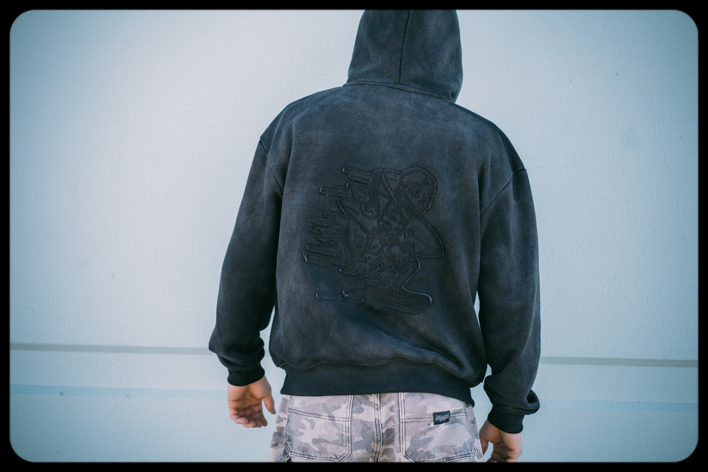 Soggy Bones Skeleton Garage Wash Zip Through Hood – Washed Black