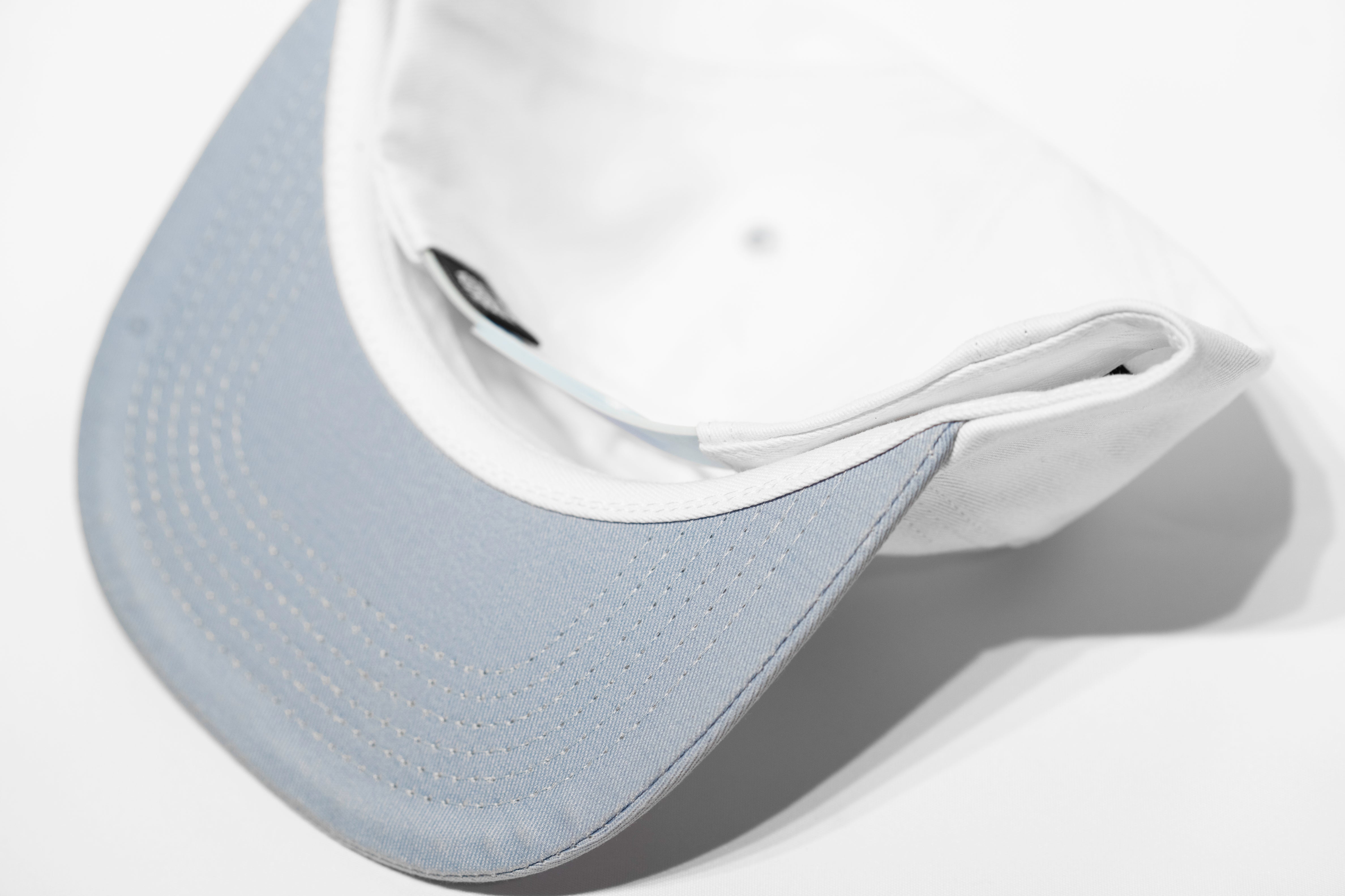 Soggybones Quad logo 5 panel cap, Sky blue / off white